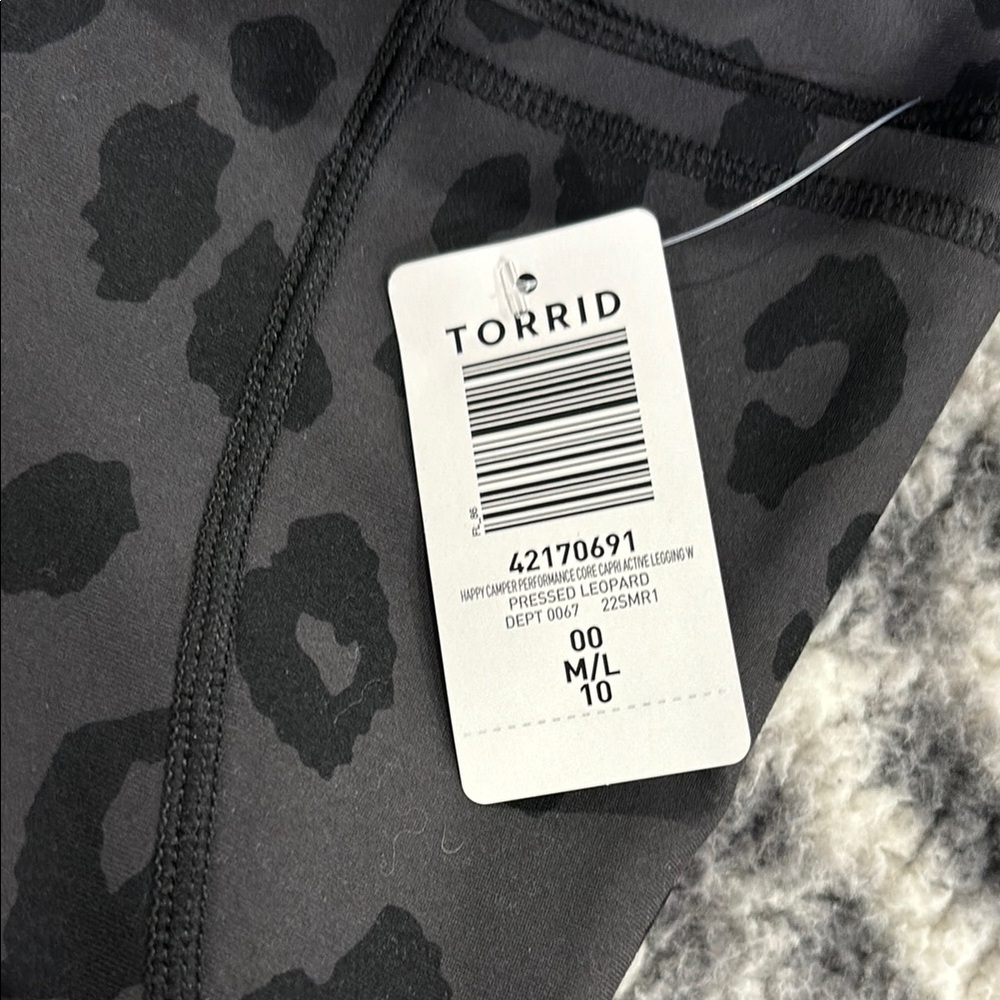 Torrid capri leggings - Picture 5 of 15